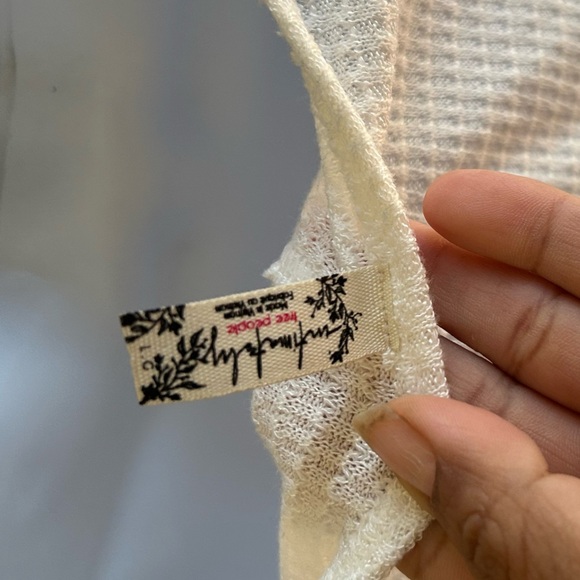 Free People intimately, white waffle button Cream and White Shirt size large - Picture 7 of 8